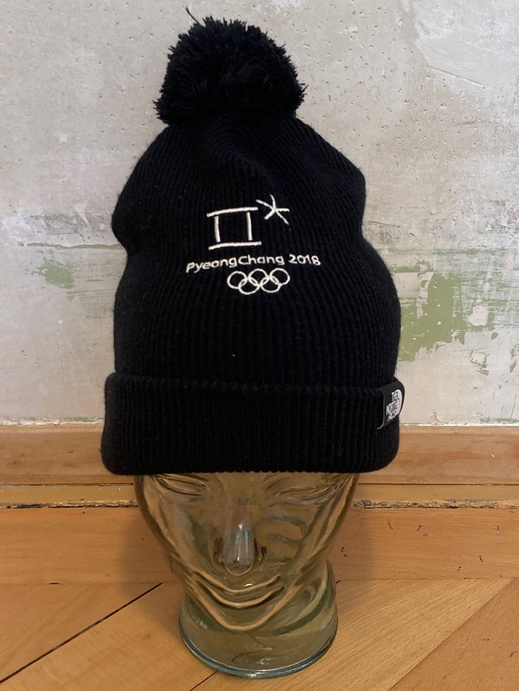 North Face Copricapi, berretti & cappellini: 2018 Olympics North Face Beanie Korea For Athletes Only – Usato da Zürich venduto da le_souk