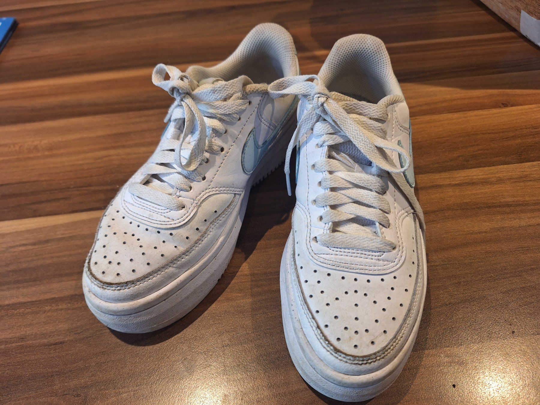 Nike Scarpe per ragazze: Nike 36.5 – Usato da Herrliberg venduto da linavogt 4
