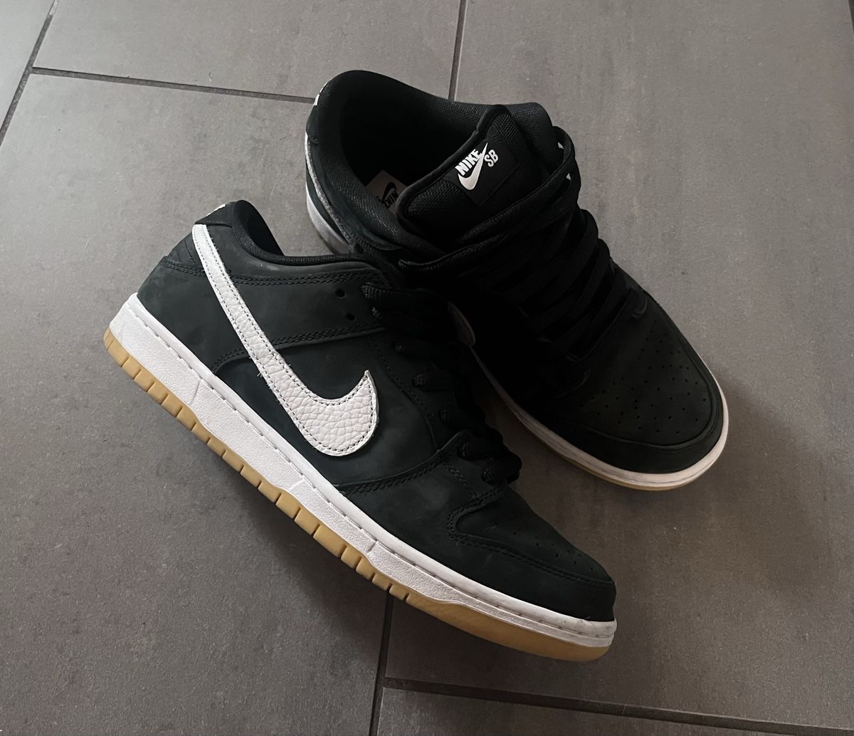 Nike Chaussures hommes: SB Dunk Low Pro / 44.5 – D'occasion à Salvenach par Niginho89 3
