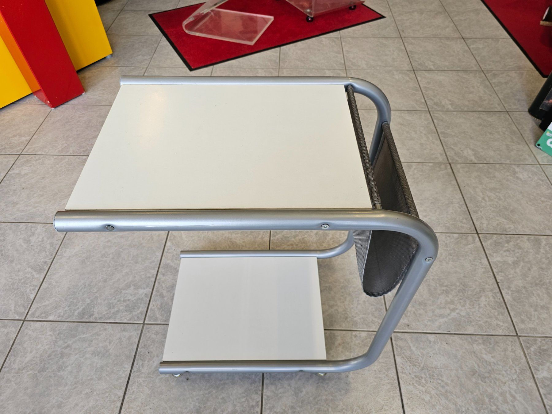 Carrelli di servizio: IKEA 1980 STRAJK Serving Trolley, Tomas Jelinek Side Table – Usato da Nottwil venduto da Wondewa-Shop 4
