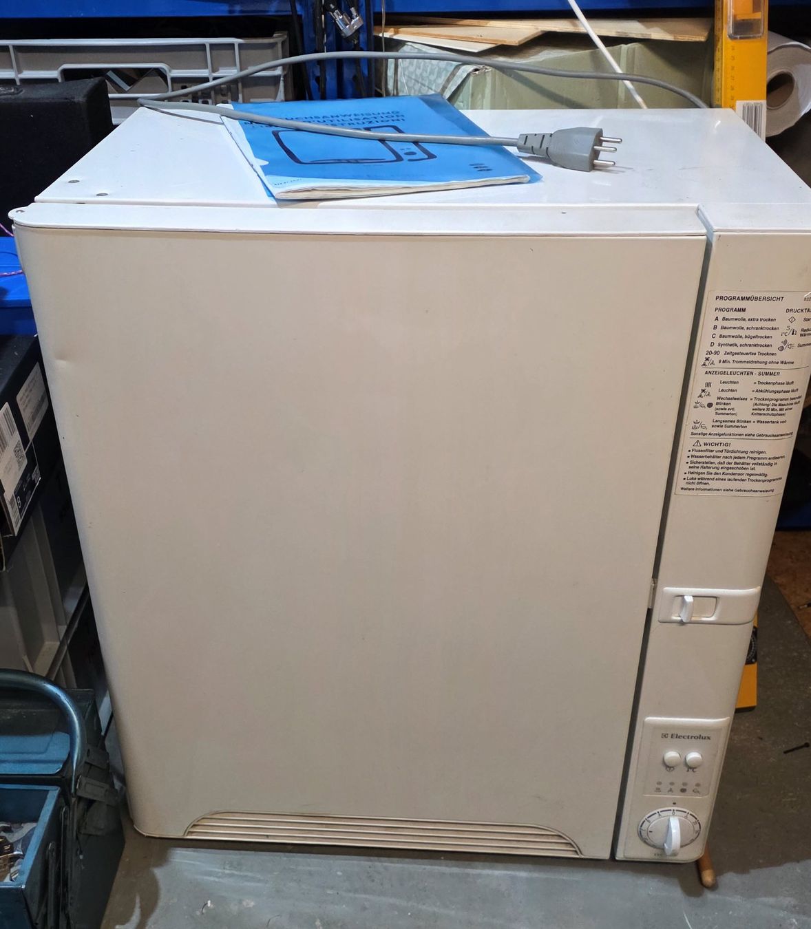 Electrolux Asciugatrici: Keiner Electrolux Wäschetrockner - EDC 3250 – Usato da Bern venduto da aucti0n 1
