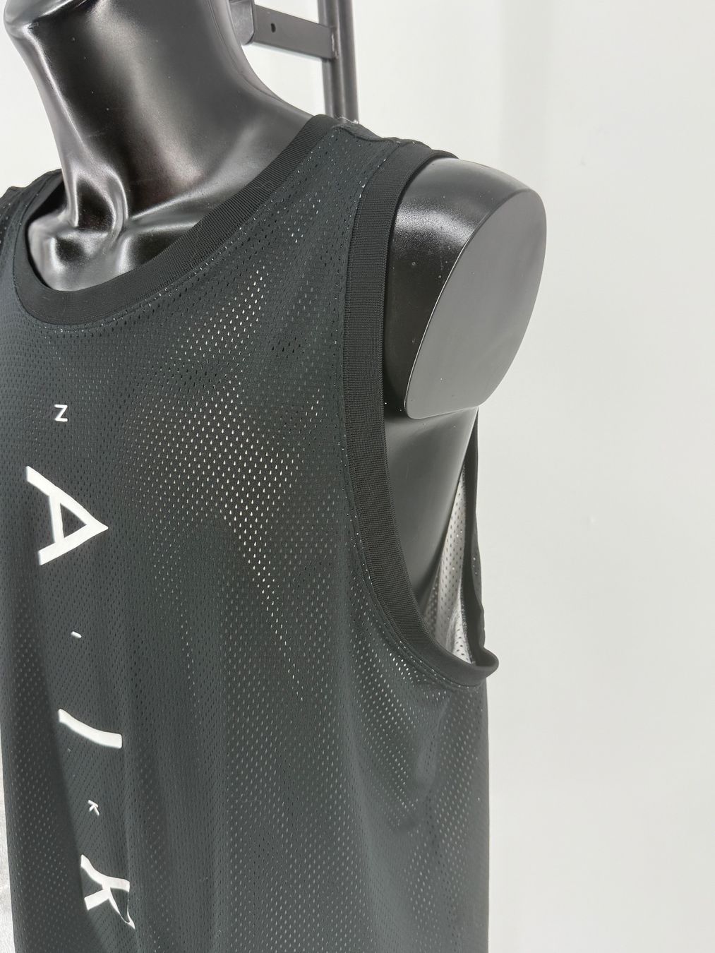 Nike T-shirt: Nike Air Mesh Tanktop Gr. XL – Usato da Auenstein venduto da moin. 1