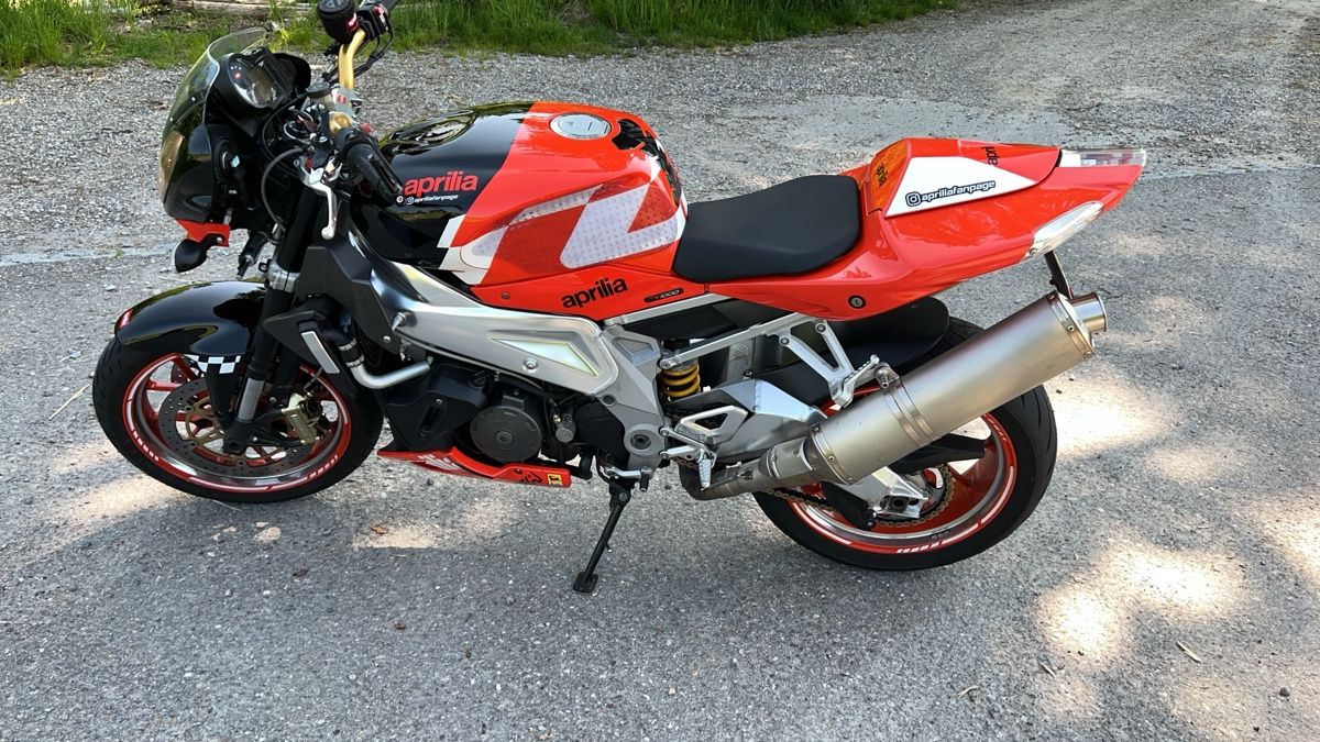 Strada: Aprilia Tuono 1000 rr – Usato da Emmenbrücke venduto da PFBERLIN 6