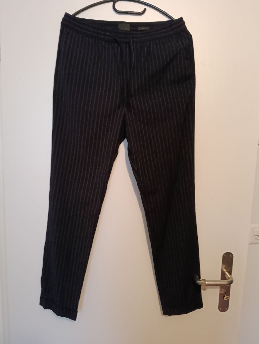 H&M Pantaloni: Hose / schwarz / Nadelstreifen – Nuovo (secondo la descrizione) da Binz venduto da HaK_79