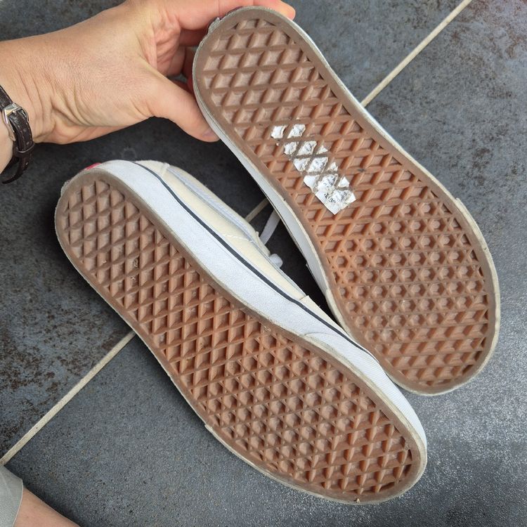 Vans Scarpe da donna: Vans, taille 38, couleur crème – Usato da Choëx venduto da NKim 4