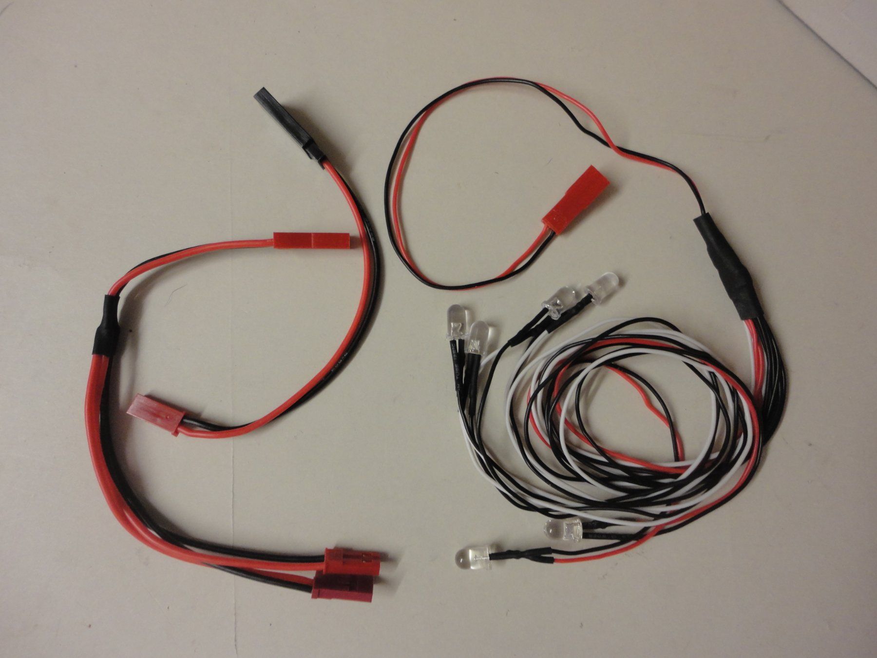 Modellismo RC: LED Light Kit 1:10 EP & GP neu – Nuovo e nell'imballaggio originale da Horgen venduto da RcModell 2