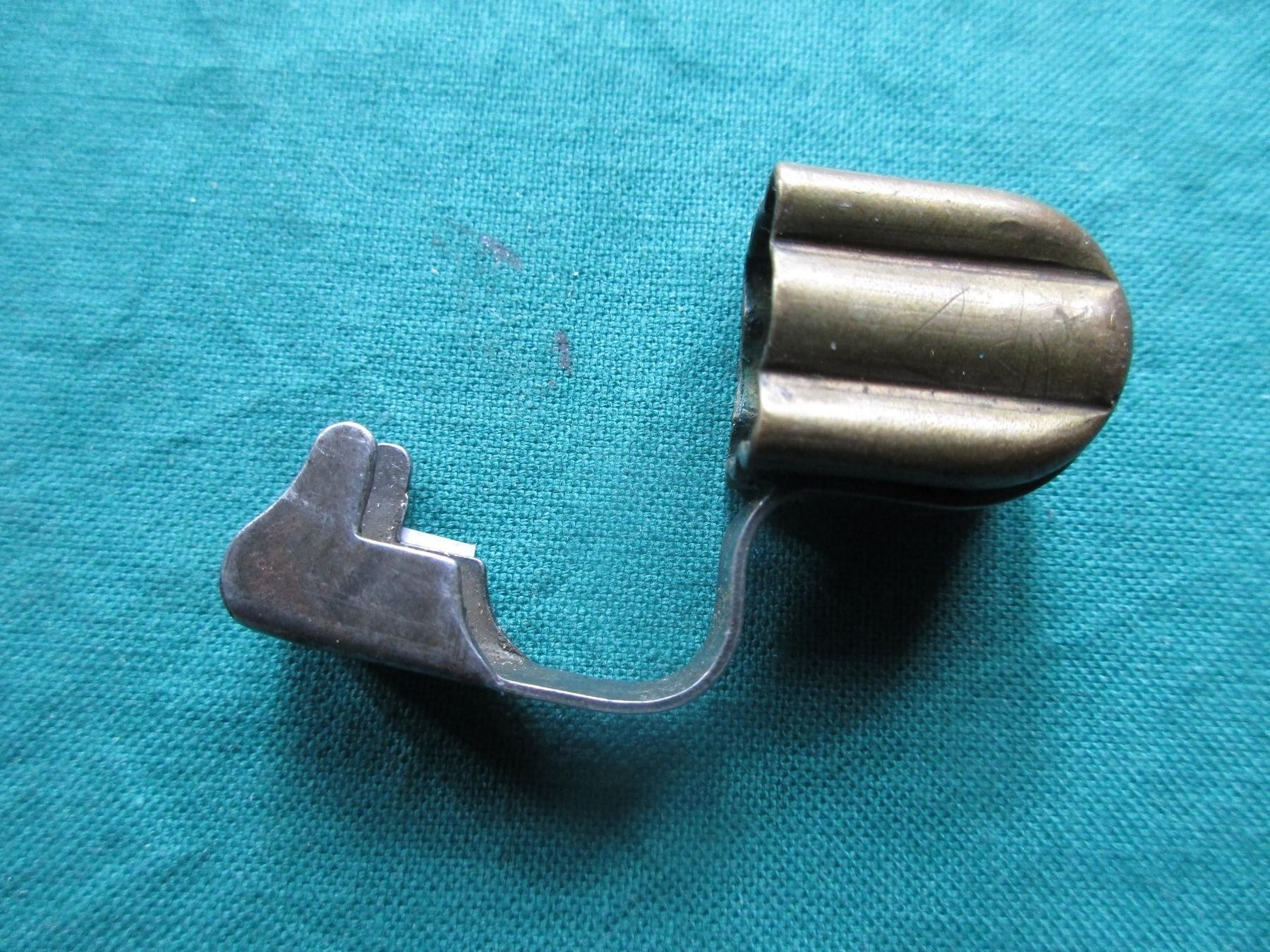 Schweizer Armee Stichwaffen: Laufdeckel zu Karabiner (6) – Gebraucht aus Bowil von vifi01 1