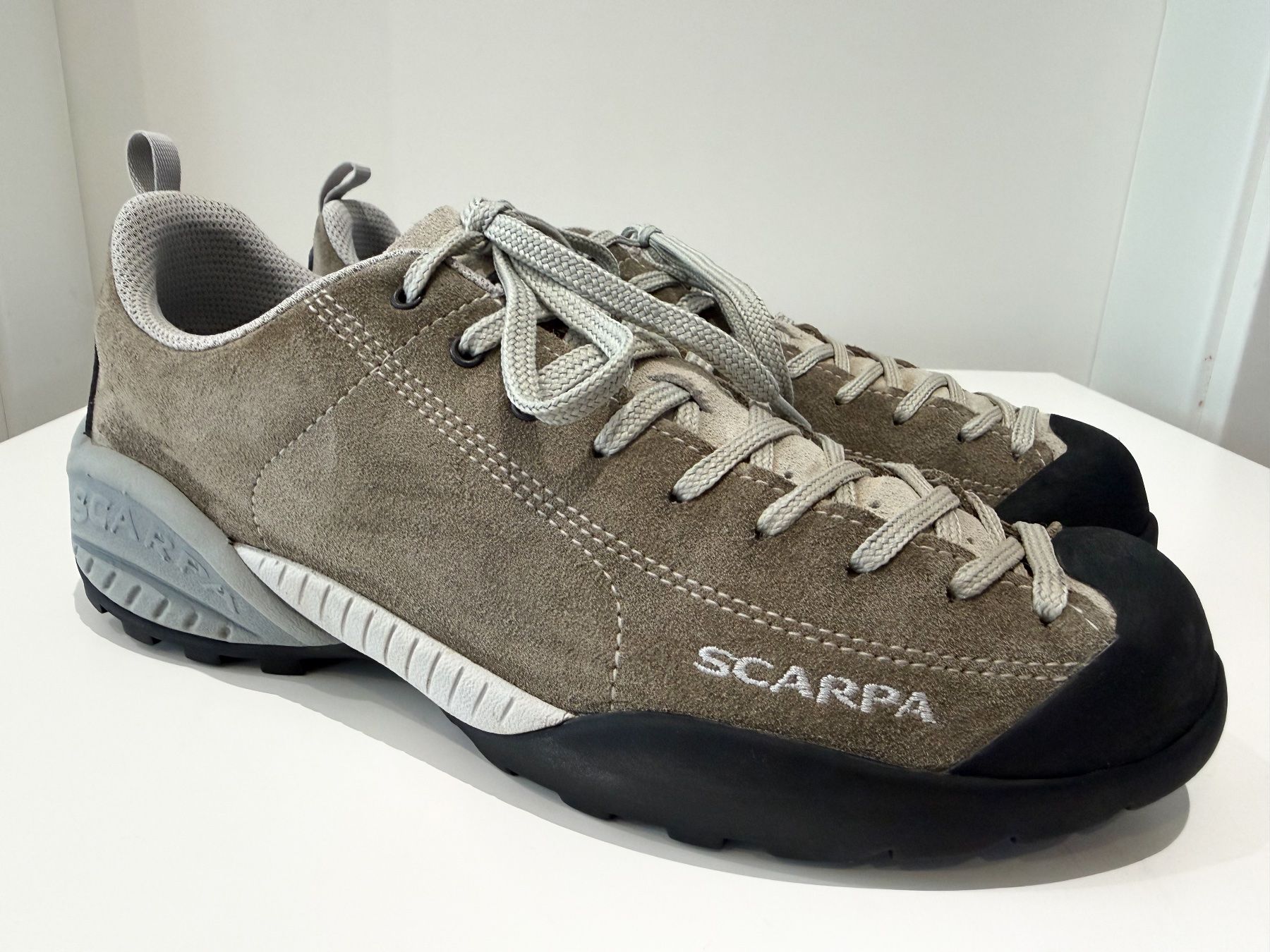 Scarpa Chaussures hommes: Scarpa Mojito Comfort Fit Leder-Wanderschuhe Gr. 40.5 – D'occasion à Dietikon par Angy94 1