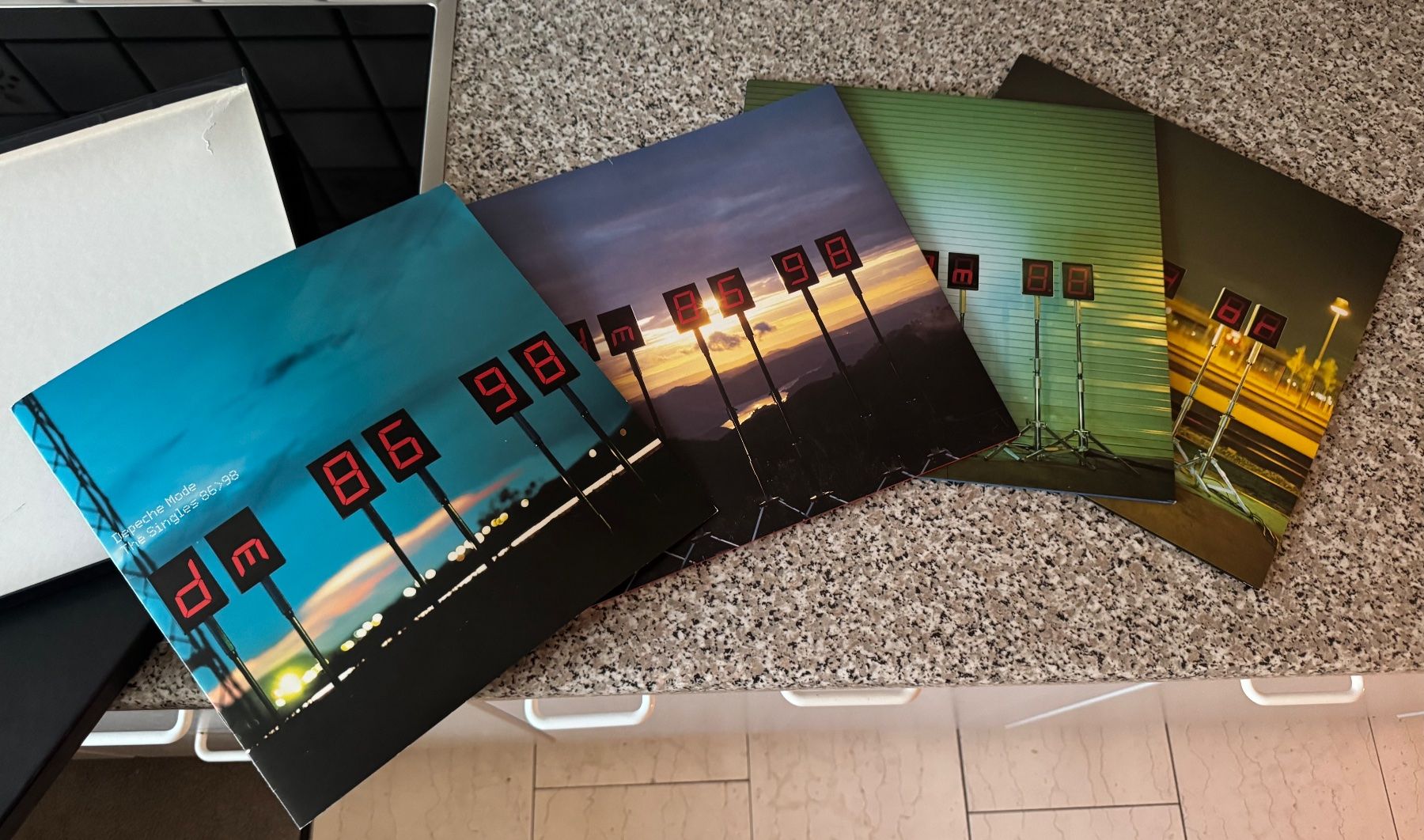 Vinyles: Depeche Mode The Singles 86-98 – D'occasion à Stetten AG par Rvipersnake 3