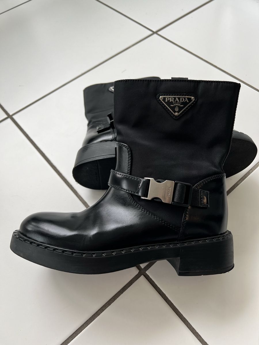 Prada Scarpe da donna: PRADA boots   – Usato da Zürich venduto da agi_j875 2