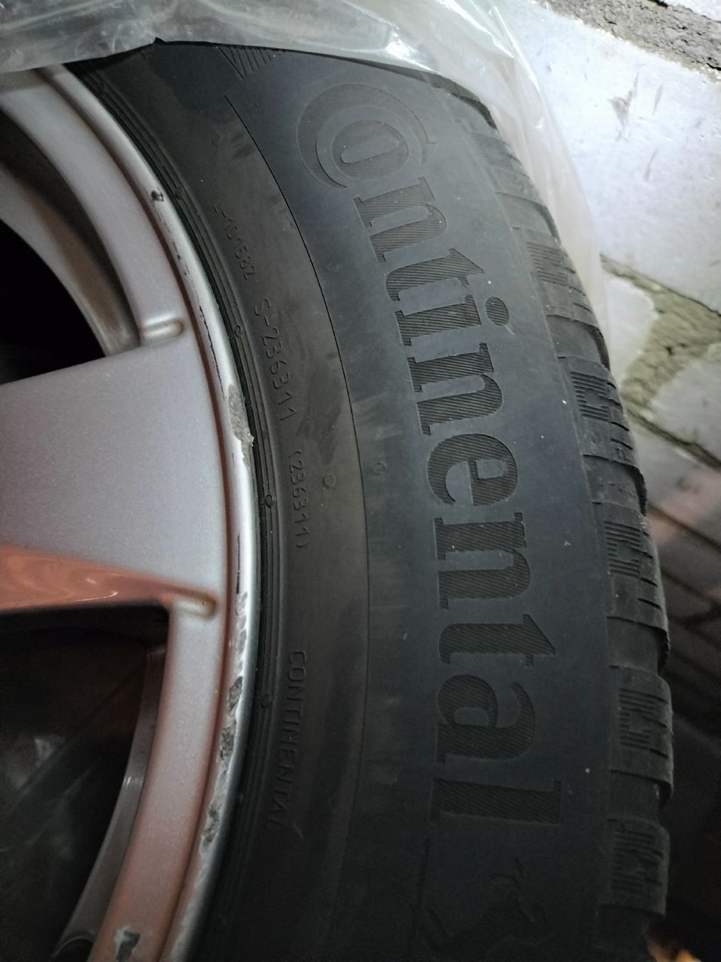Volvo Sonstiges Fahrzeugzubehör: Volvo Winterkompletträder  – Gebraucht aus Basel von Uenal123 4