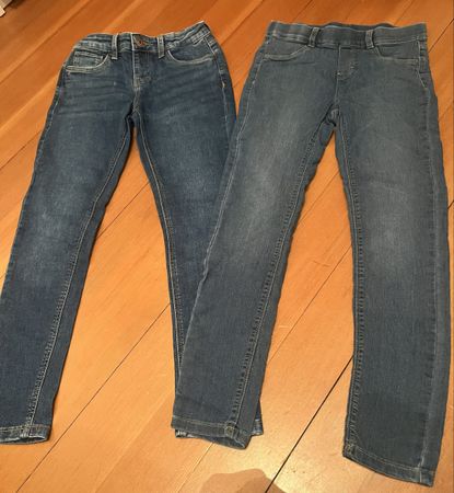Bundle of girl's pants, leggings and sweatpants, size 6