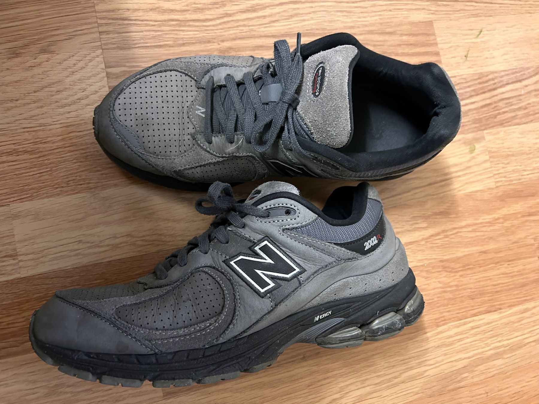 New Balance Scarpe da uomo: New Balance M2002REH Gr.44,5 – Usato da Birsfelden venduto da Pearl10 6