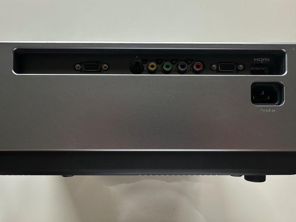 Sony BRAVIA VPLAW15 Projector Kaufen auf Ricardo