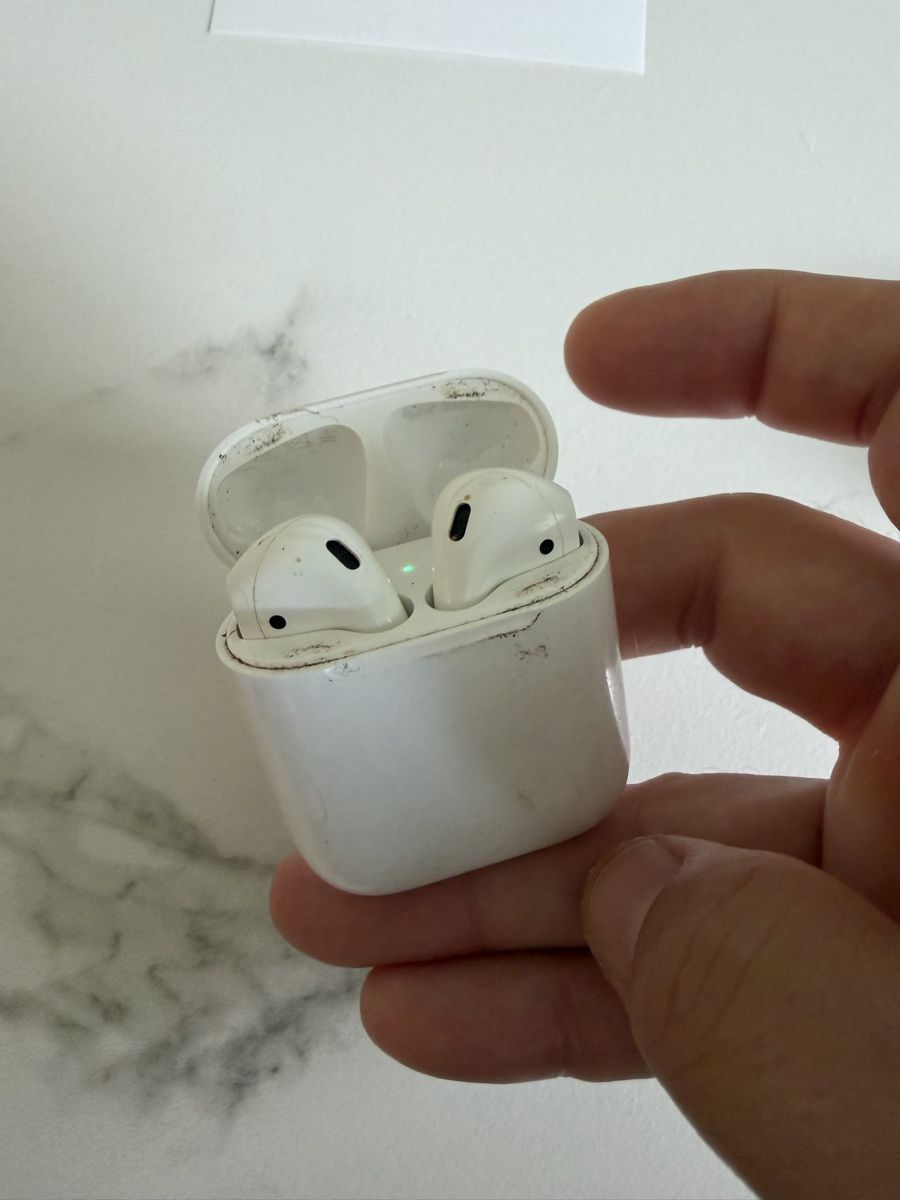 Apple Cuffie: Apple Airpods Pro (1st Generation) – Usato da Flaach venduto da med_rr6l 1