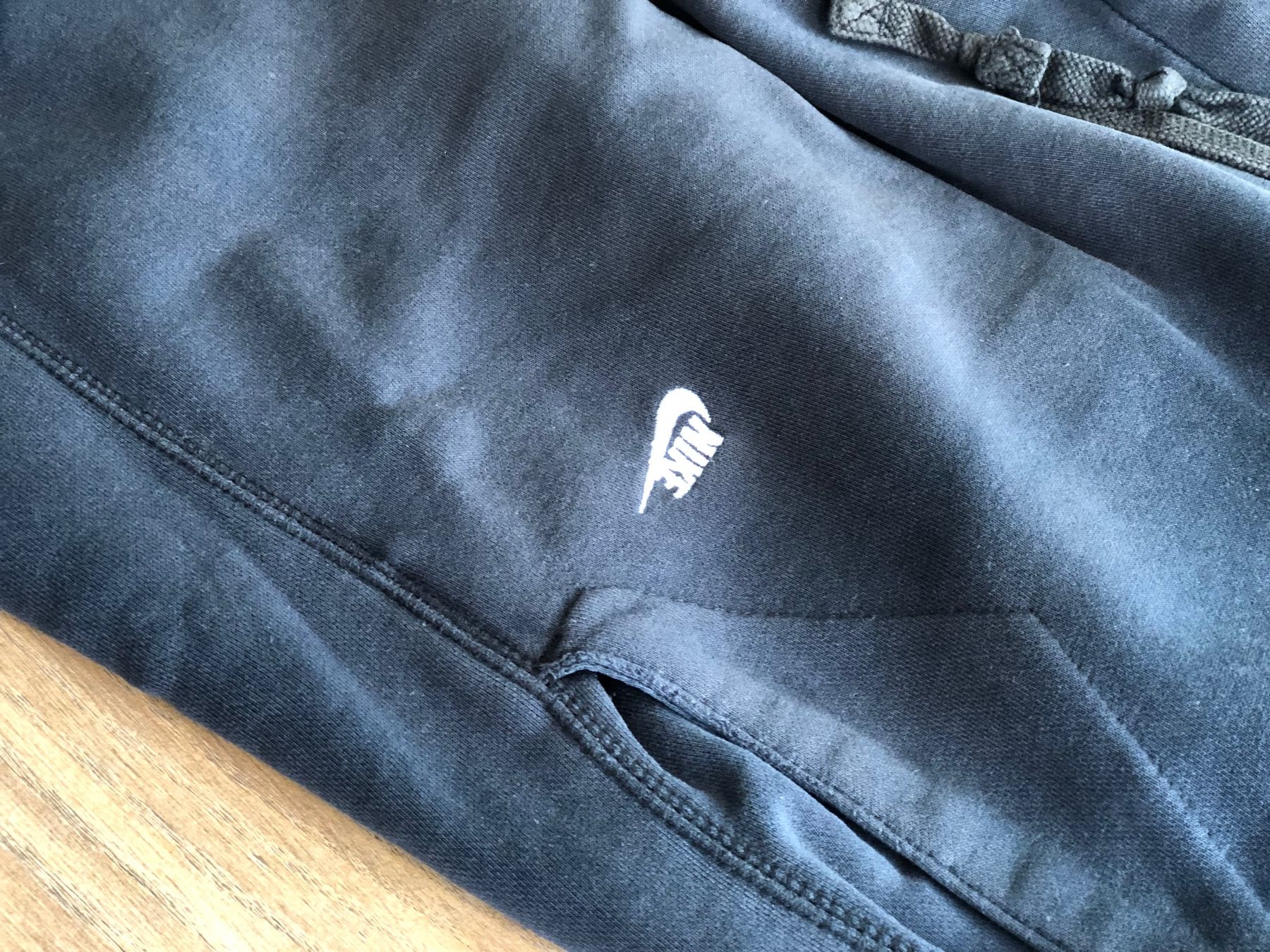 Nike Hosen: NIKE Trainerhosen Gr. XL – Gebraucht aus Mülenen von CreativeSolutions 1
