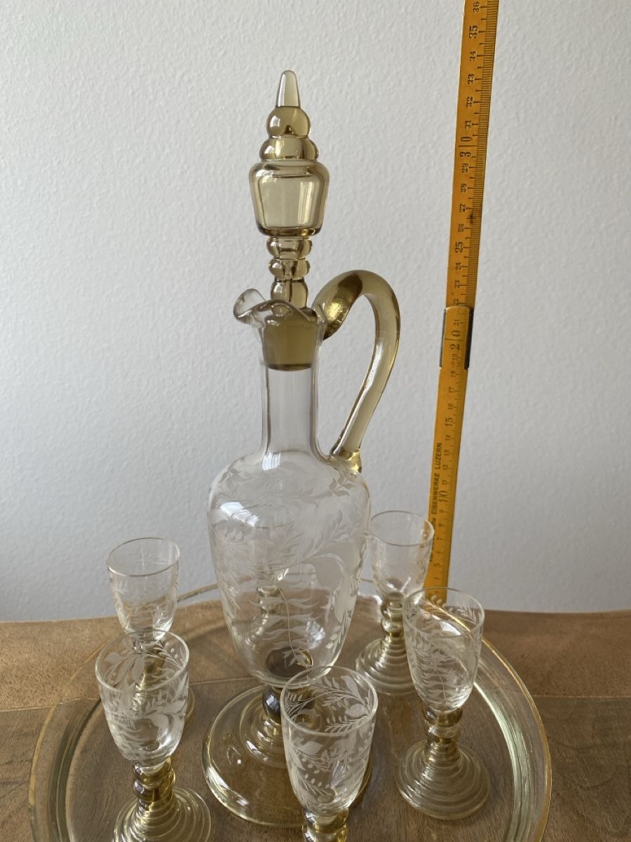 Set di piatti: Glaskaraffen-Schnapsglas Set – Usato da Luzern venduto da Gustav-33 1