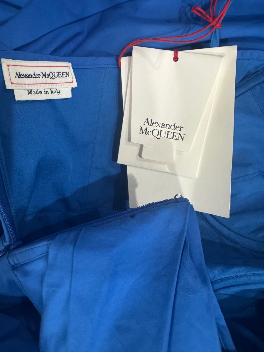 Alexander Mcqueen Vestiti: Robe neuve Alexander McQueen – Nuovo e nell'imballaggio originale da Echichens venduto da unideks 2