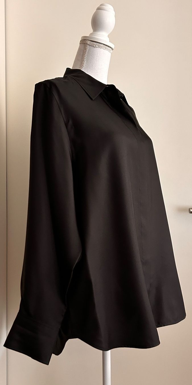 Cos Blusen: Seidenbluse von COS, schwarz, Grösse 36 – Gebraucht aus Kreuzlingen von peetzii 2