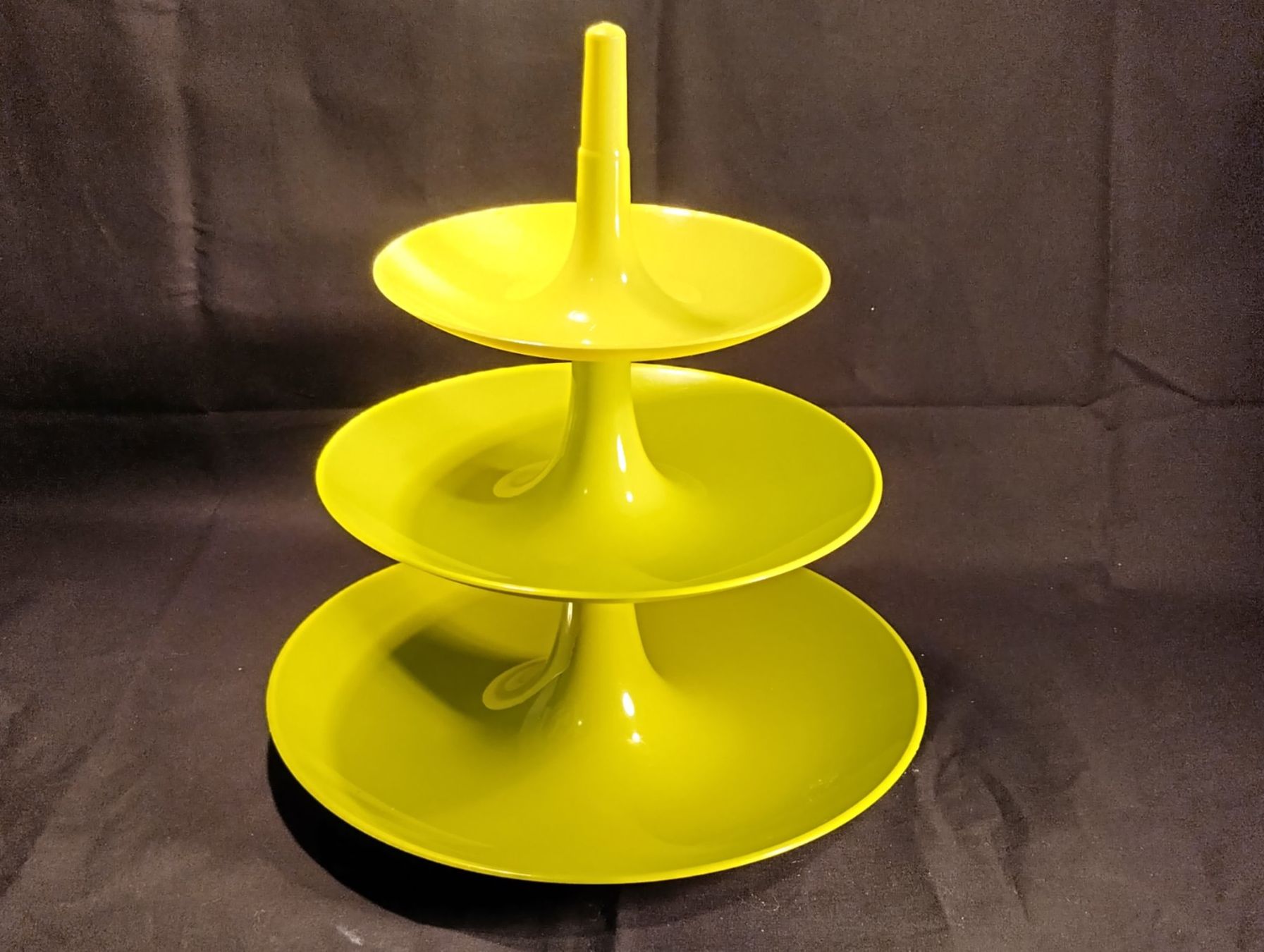 Koziol Servierplatten: Grosse koziol Etagère, 3 Grüntöne – Gebraucht aus Bellach von JingleCherry