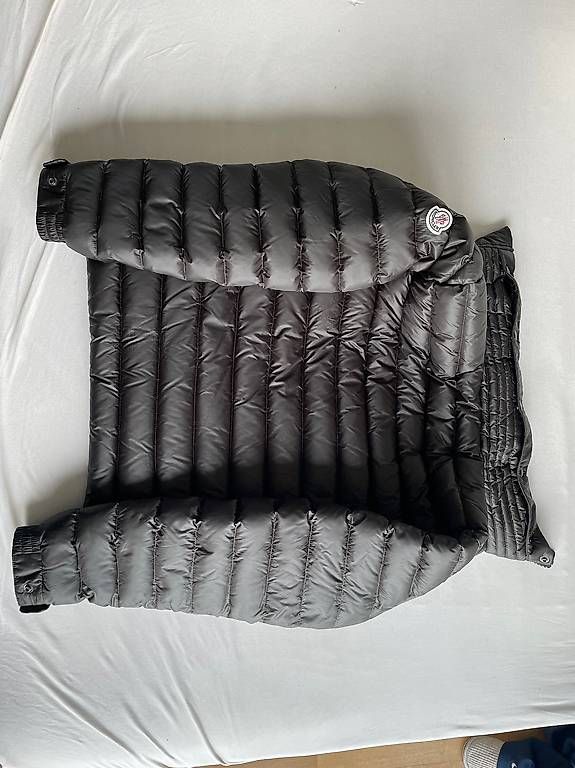 Giacche: Moncler Daunenjacke – Usato da Oberrohrdorf venduto da nuba78 3