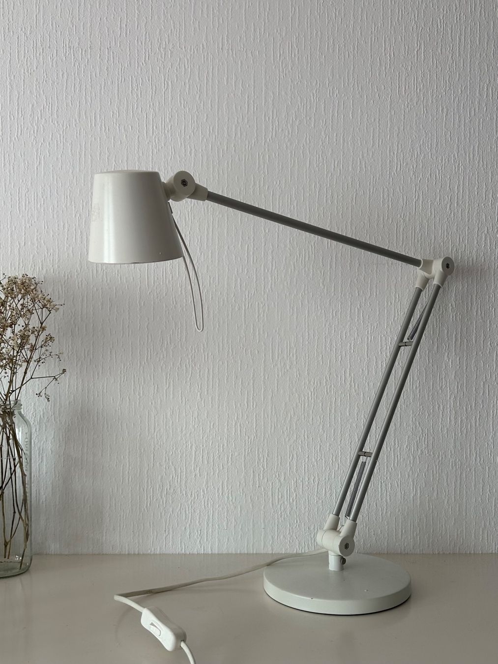 Ikea Lampade: Lampe de bureau – Usato da Lausanne venduto da chiclettecannelle 1