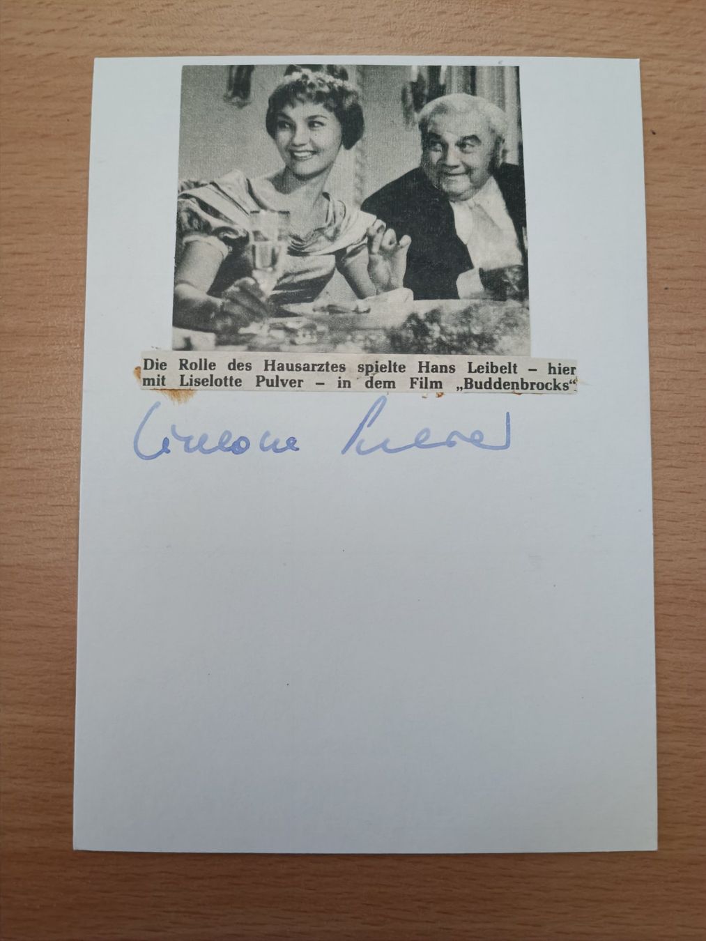 Autografi: Lieselotte Pulver - handsigniert – Usato da Menziken venduto da Artographs