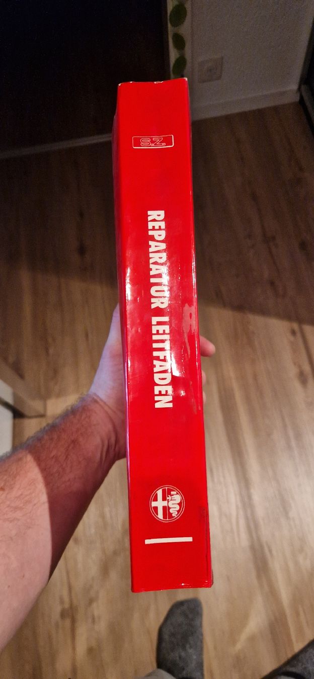 Alfa Romeo Tutti pezzi di ricambio auto: Alfa Romeo SZ Werkstatthandbuch – Usato da Enggistein venduto da Lehmannnn 2