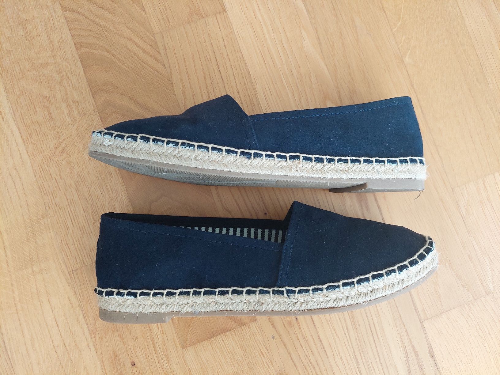 Scarpe da donna: Venice Espadrilles, Gr. 39, Dunkelblau, neuwertig – Nuovo (secondo la descrizione) da Thun venduto da mar_5px8 5