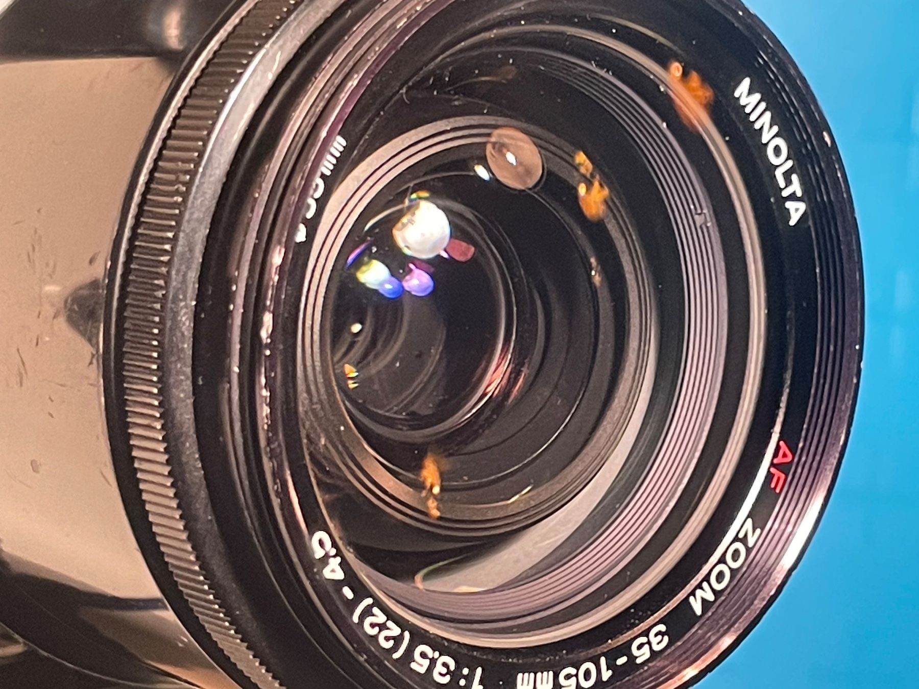 Minolta Fotocamera: Minolta 7000 AF Analog Kamera mit Objektiv – Usato da Embrach venduto da xenovolcano 1