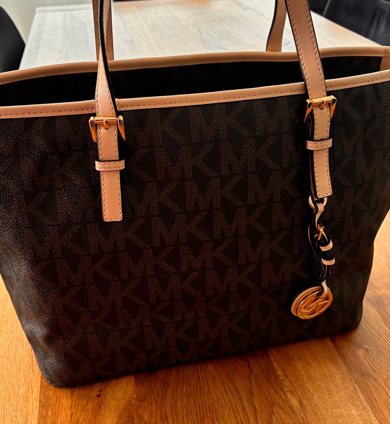 Michael Kors Borse da donna: Michael Kors Handtasche braun used – Usato da Niederwil AG venduto da Ramani_L 1
