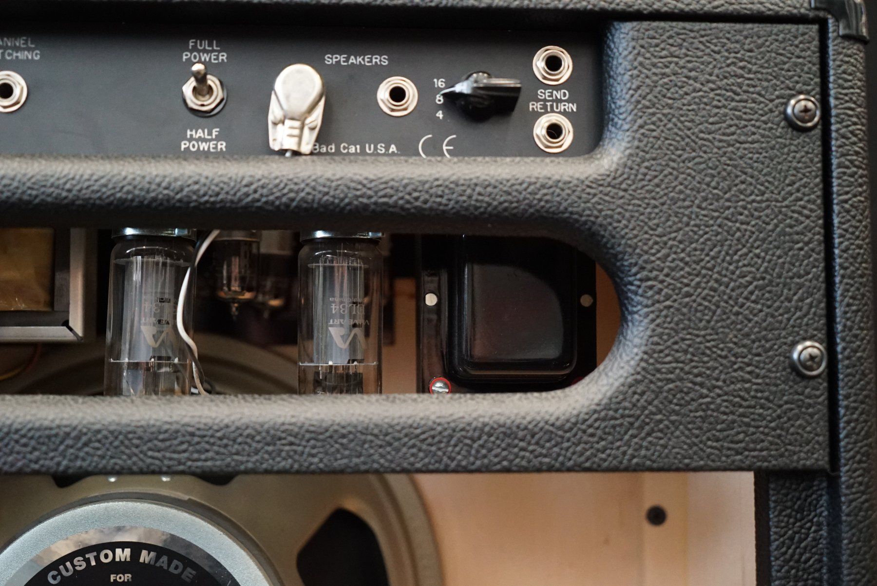 Amplificateurs: Bad Cat Hot Cat 30 Guitar Combo mit Case – D'occasion à Ortschwaben par Musictrade 6