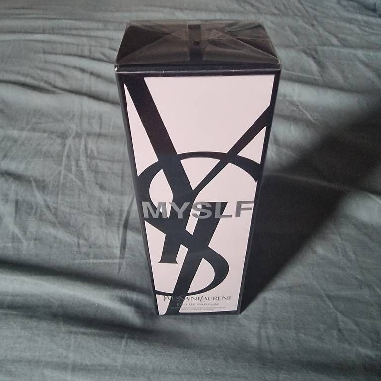 Saint Laurent Profumi & Eau de Toilette: MYSLF eau de parfum homme rechargeable 100ml – Nuovo e nell'imballaggio originale da Lausanne venduto da aha_yr2b