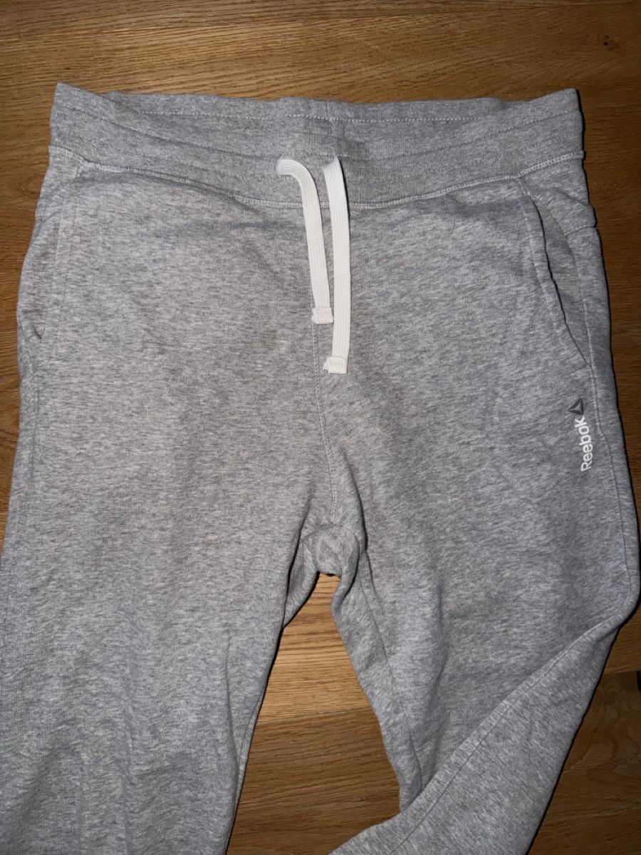 Reebok Hosen: Trainerhose Reebok – Gebraucht aus Davos Platz von boom62 1