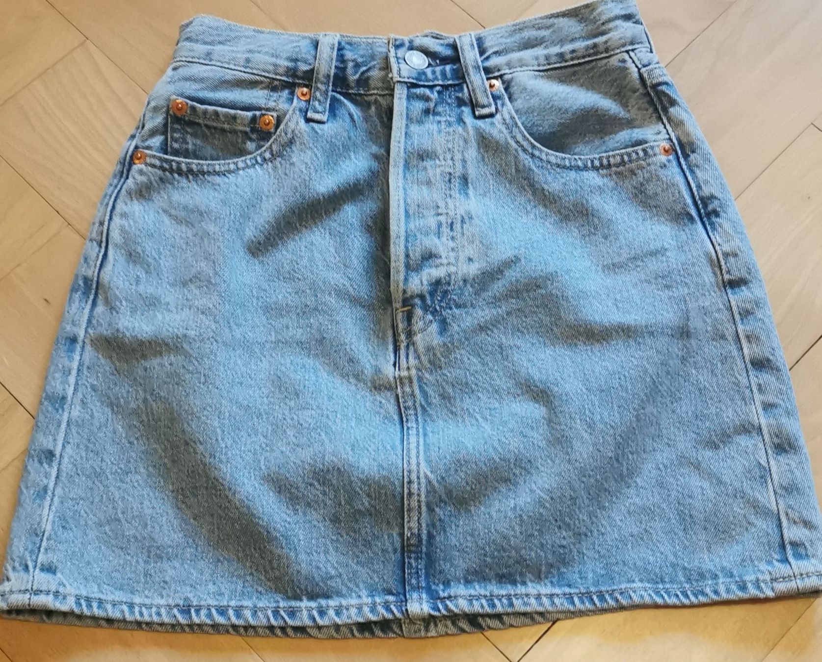 Levi's Gonne: Gonna di jeans Levi's blu  – Usato da Fribourg venduto da chi_j8yw