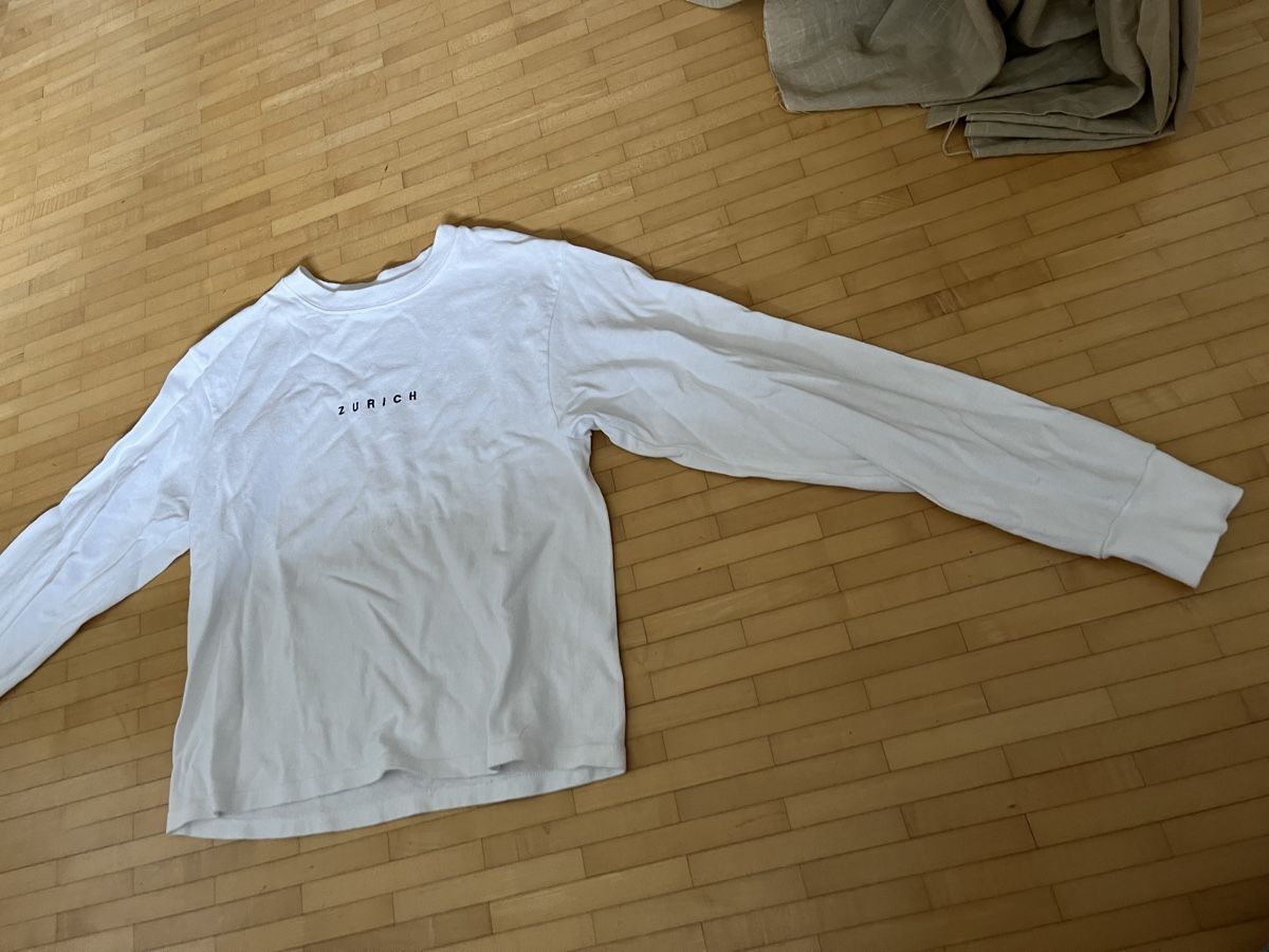 Brandy Melville Maglioni & Felpe: Weisser Zürich Sweatshirt  – Nuovo (secondo la descrizione) da Zürich venduto da dra_klc6 2