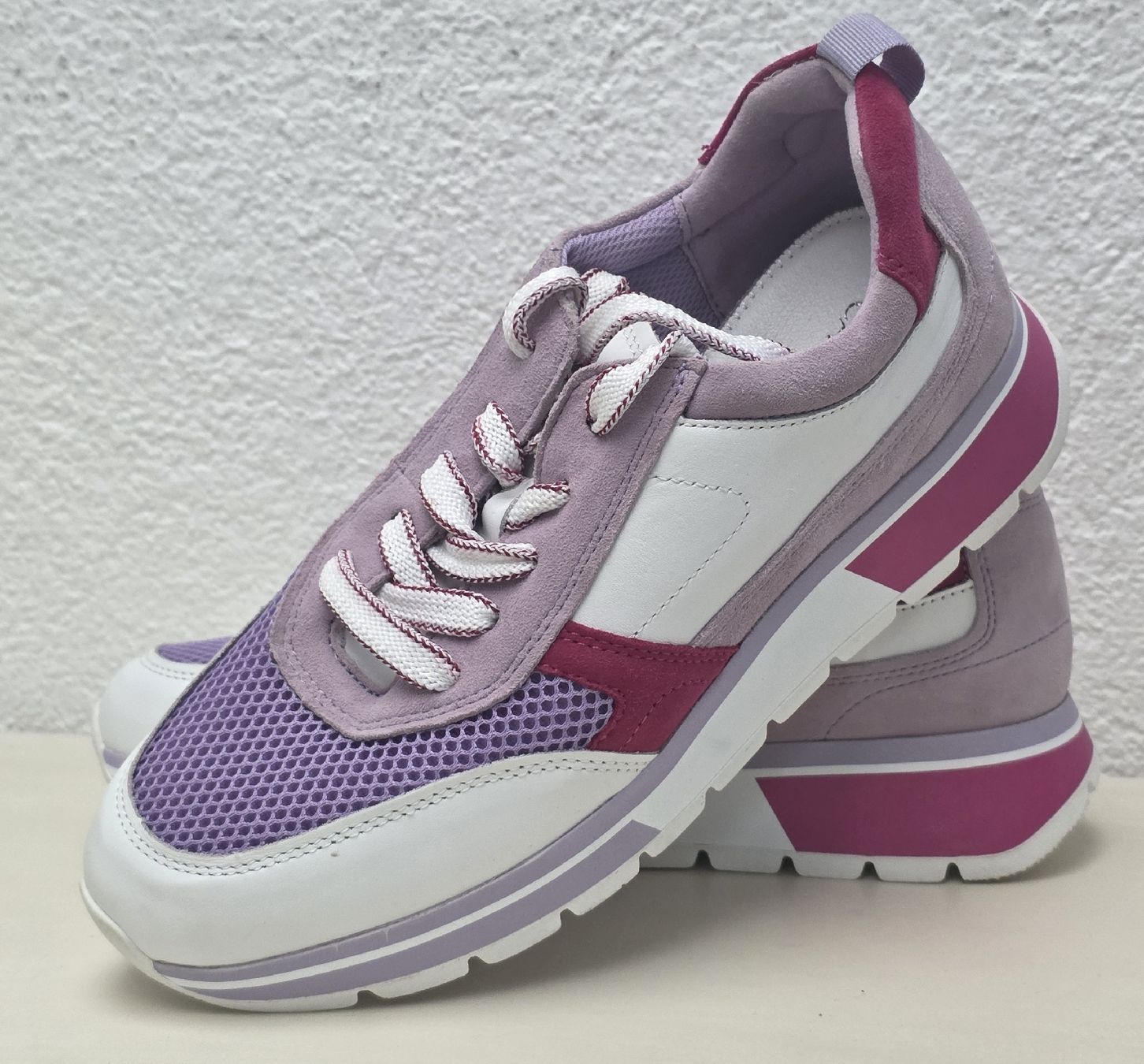Scarpe da donna: Caprice Sneaker, neuwertig, Gr. 40 – Nuovo (secondo la descrizione) da Rheinsulz venduto da Gilea 6