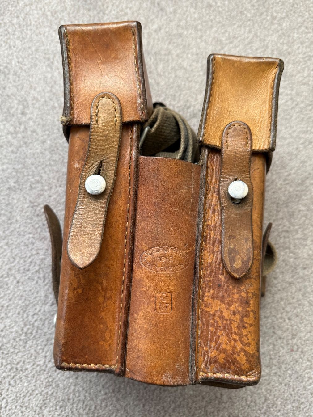 Schweizer Armee Uniformi: Magazintasche MP43 SUOMI - Schweizer Armee - 1945 – Usato da Brütten venduto da Hst1 5