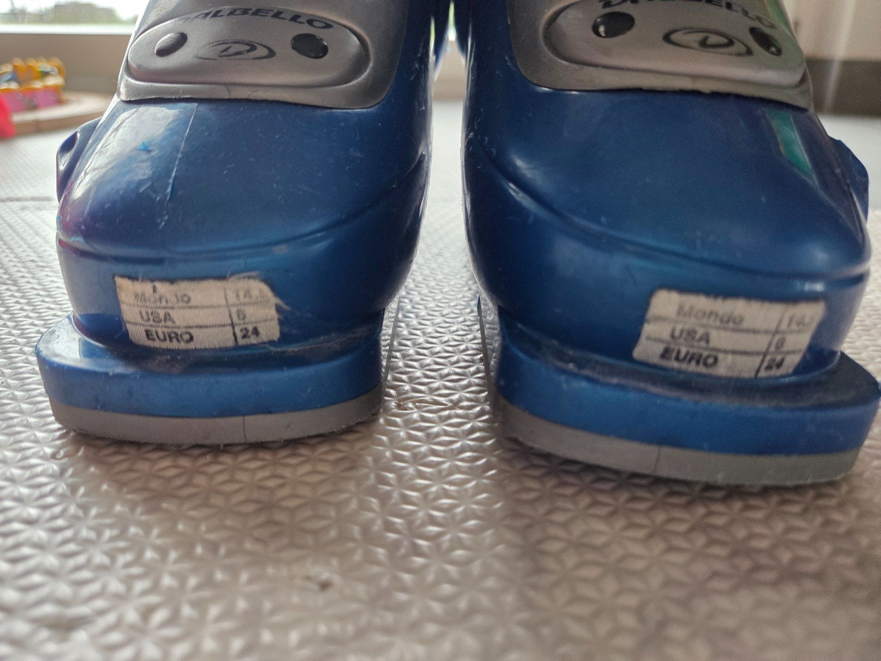 Scarpe per ragazzi: Dalbello Skischuhe, Grösse 24/14.5 – Usato da Seftigen venduto da Durham01 2
