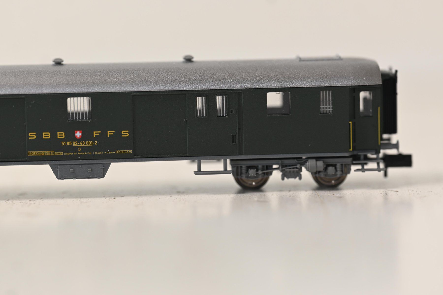 Fleischmann Modellini di ferrovie: SBB Gepäckwagen Fleischmann Spur N mit OVP – Usato da Laupen ZH venduto da Zmoewe 2