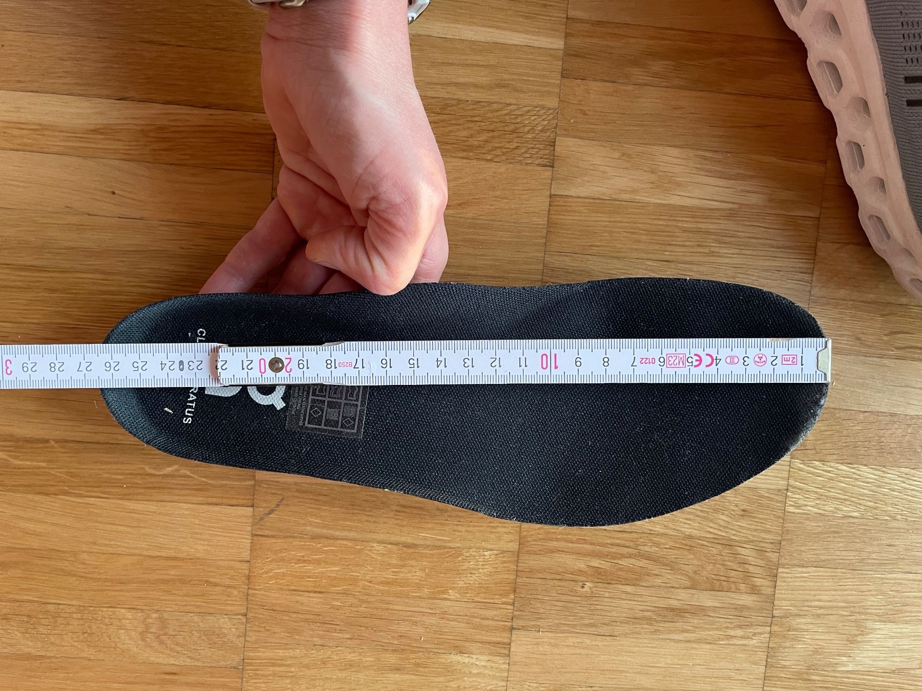 On Scarpe da uomo: On Cloudstratus 40.5 wenig getragen – Usato da Urdorf venduto da lyl_889t 4