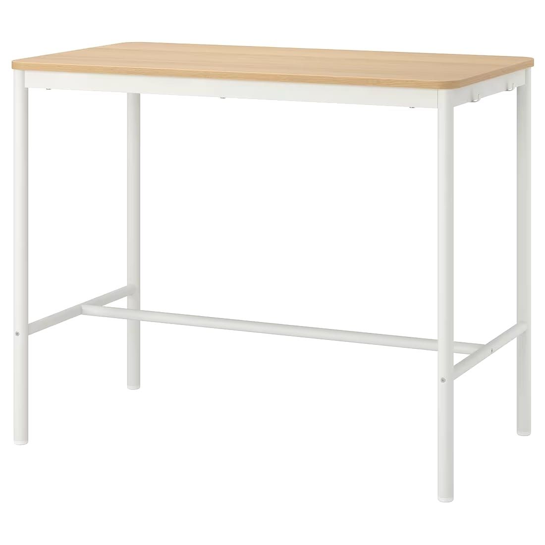 Ikea Tavoli: Tisch weiss mit Eichenfurnierplatte – Usato da Schafisheim venduto da metlaeufer