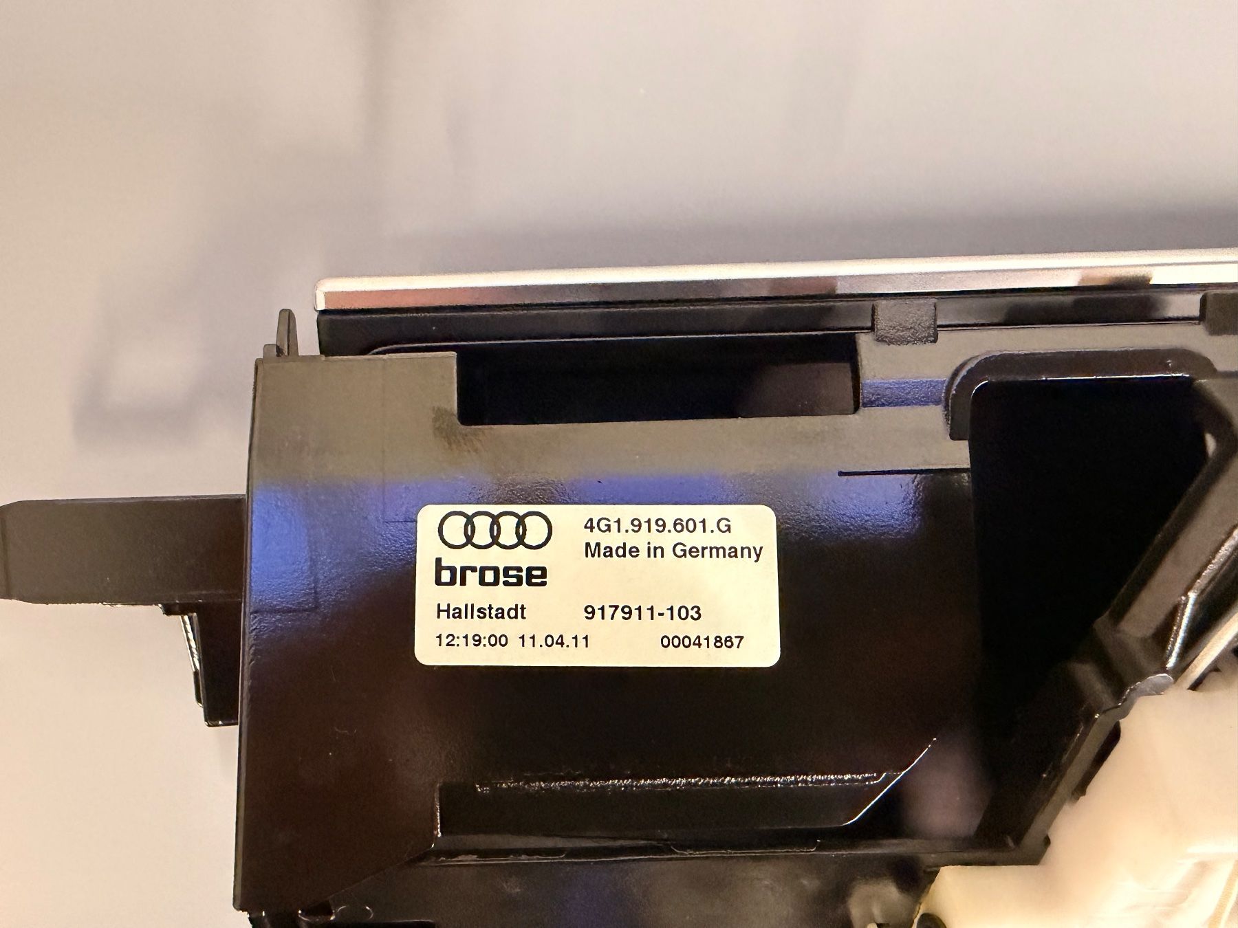 Monitore: Audi A6/A7 MMI Display Navigation Bildschirm - 4G1919601G – Gebraucht aus Grenchen von r_line 2
