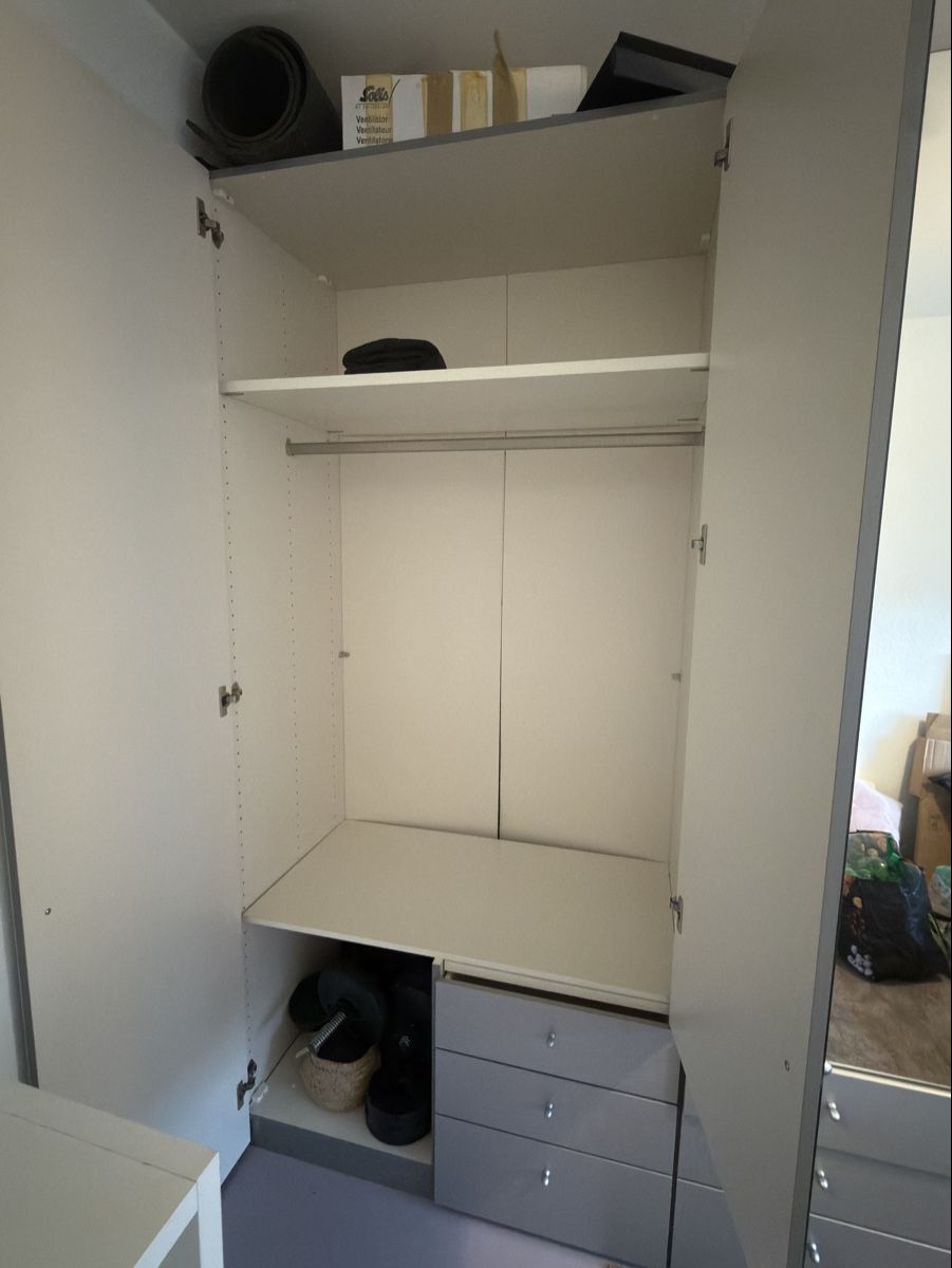 Schränke: Kleiderschrank – Gebraucht aus Zuchwil von ana_w9c8 1