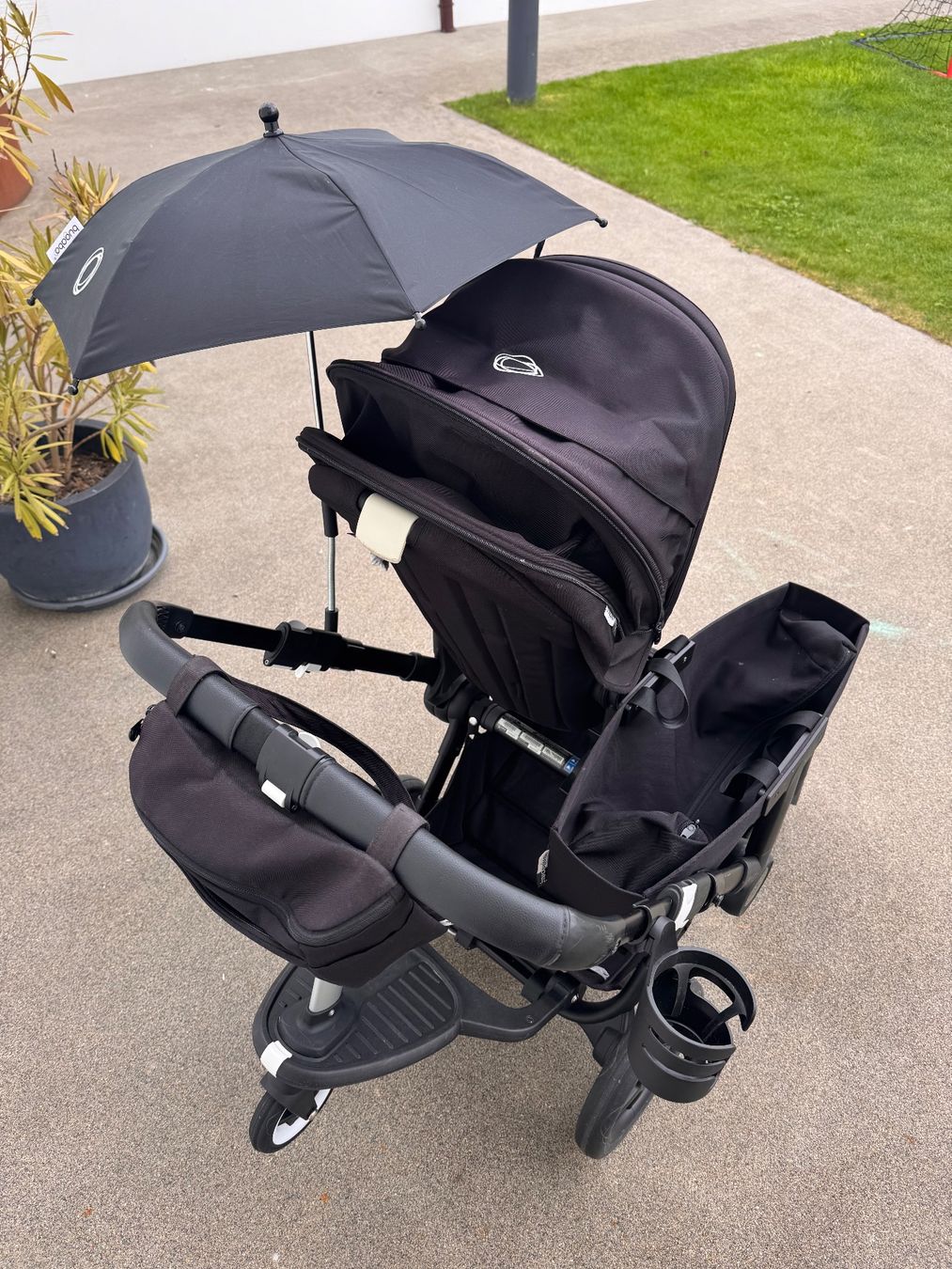 Bugaboo Carrozzine: Bugaboo Donkey 3 - schwarz – Usato da Brütten venduto da ann_zvx5 1