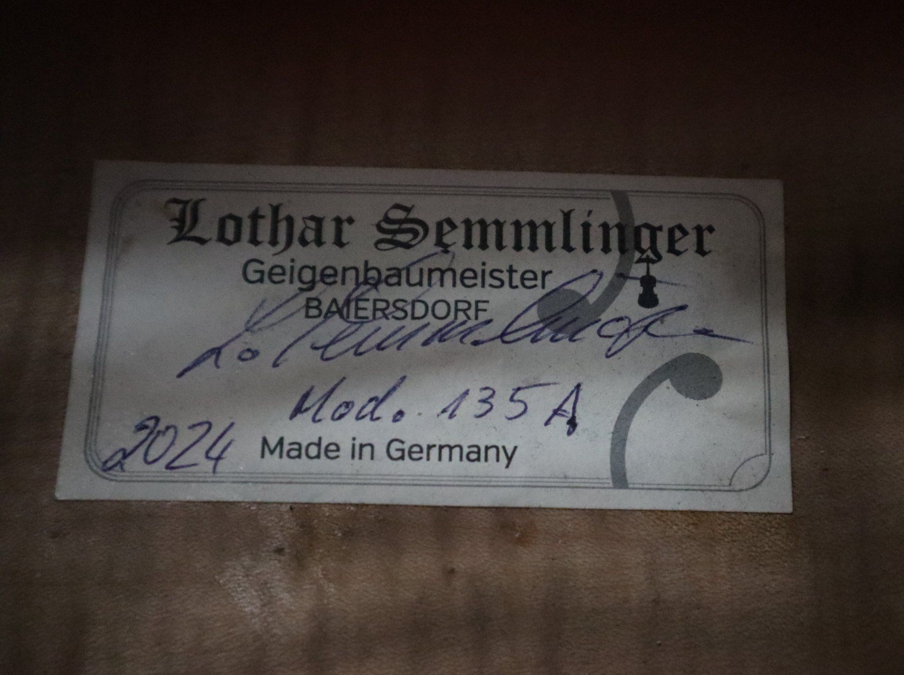 Strumenti musicali: Lothar Semmlinger 135A Cello 4/4 inkl. Koffer & Ständer – Nuovo (secondo la descrizione) da Gossau ZH venduto da GimK_4er 5