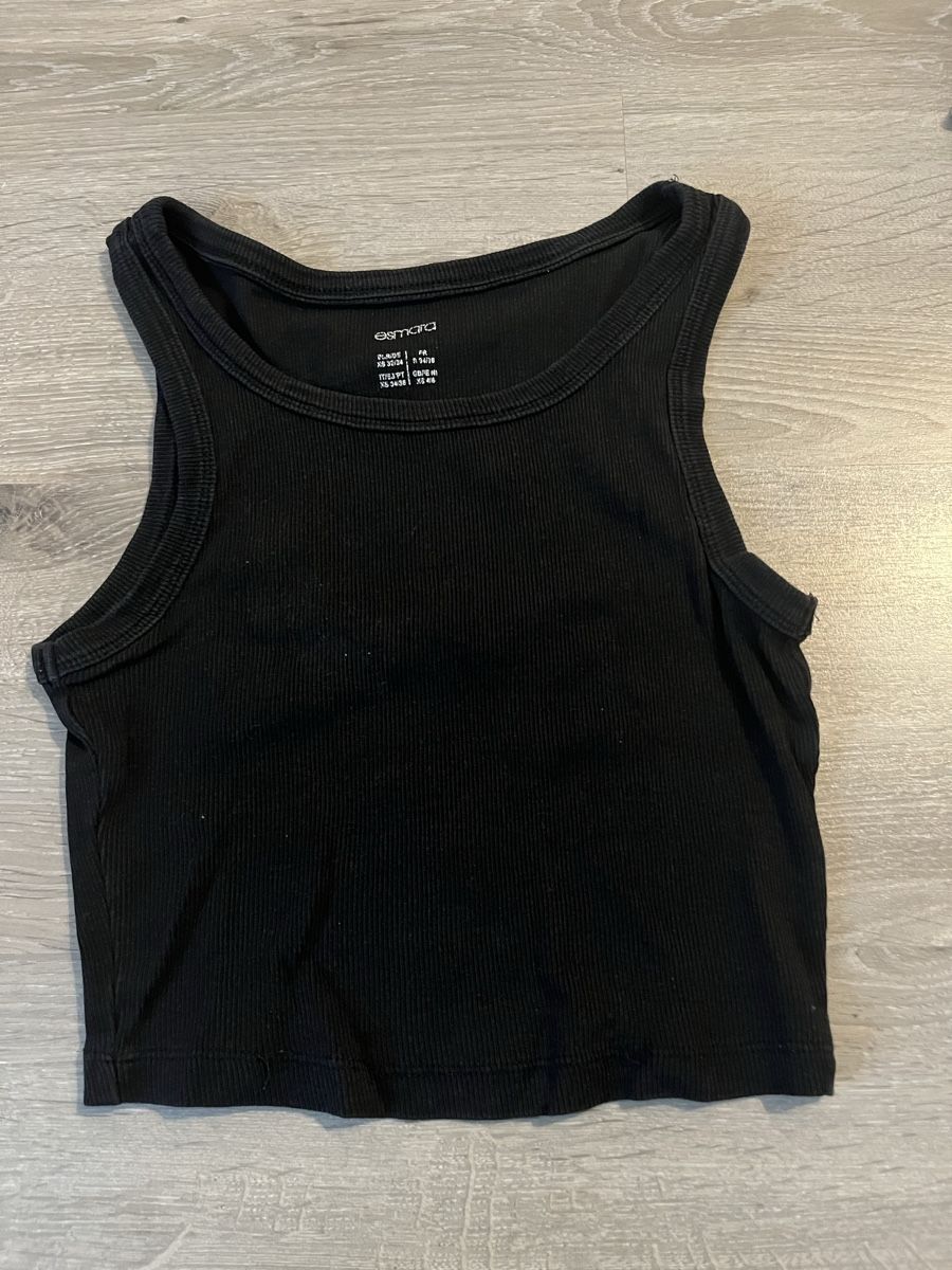 Blusen, T-Shirts & Tops: Lot de 4 débardeurs côtelés – Neu (gemäss Beschreibung) aus Les Geneveys-sur-Coffrane von papoute 8