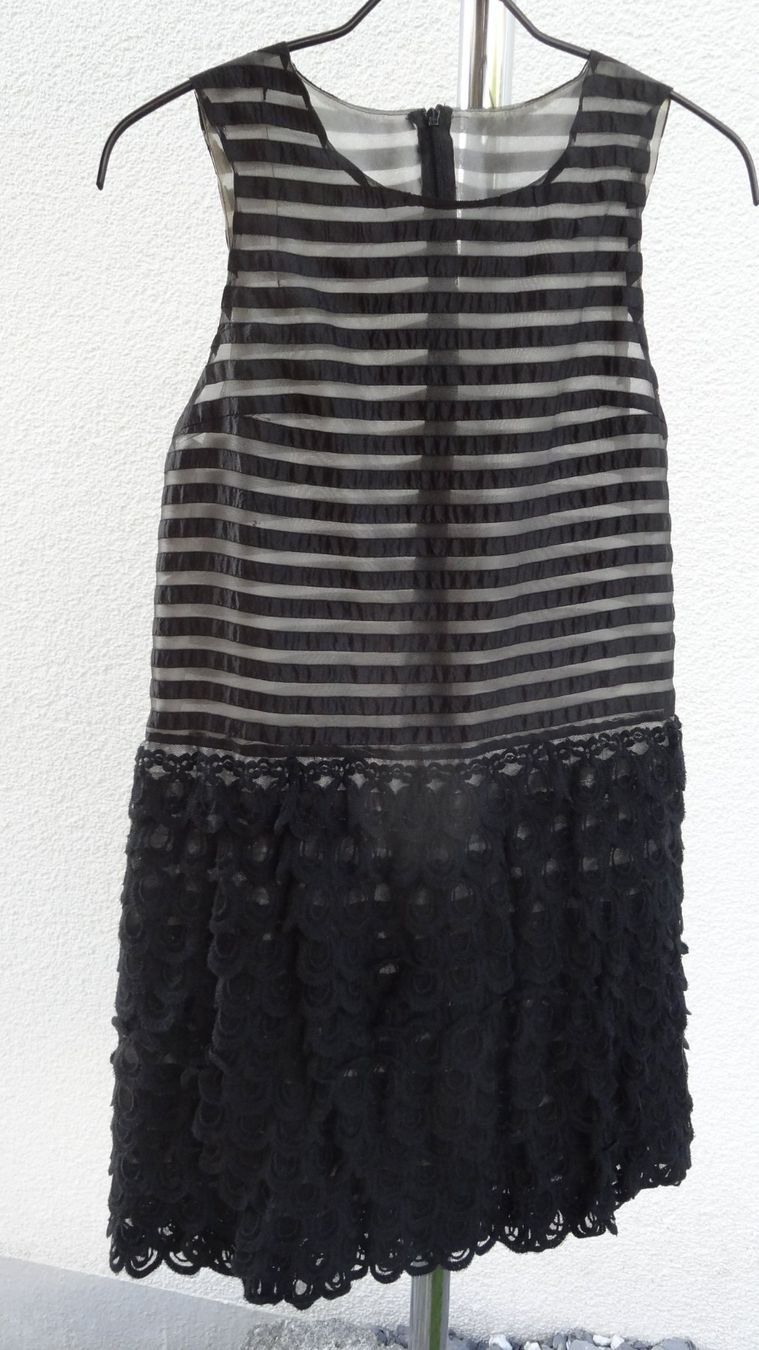 Valentino Vestiti: Kleid Valentino – Usato da Erlenbach ZH venduto da November-Ergometer