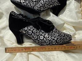 Damen-Tanzschuhe Größe 35 - NEU