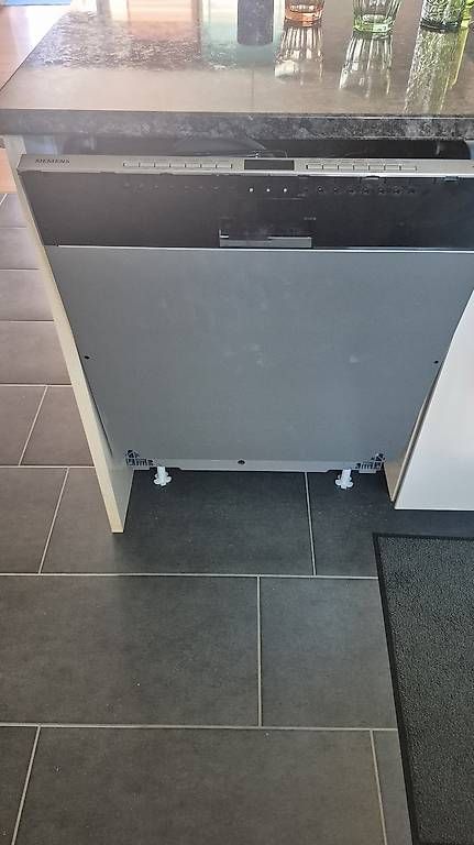 Siemens Machines à laver la vaisselle: Einbaugeschirrspühler Siemens neu – D'occasion à Fisibach par Lorobin 2